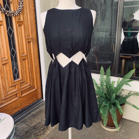 SAMANTHA PLEET Dress Cut Out Middle Size XS